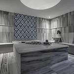 Avantgarde Refined Отель Яликовак