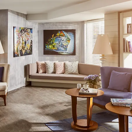 Avantgarde Refined Hotel