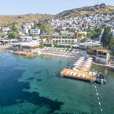 Avantgarde Refined Hotel 5*