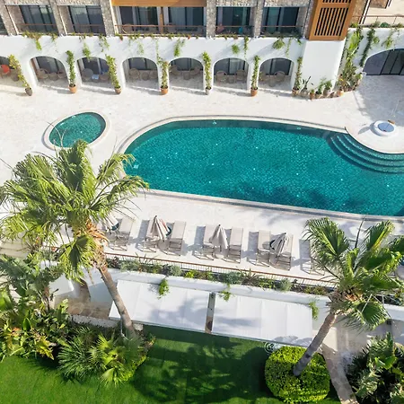 Avantgarde Refined 5*