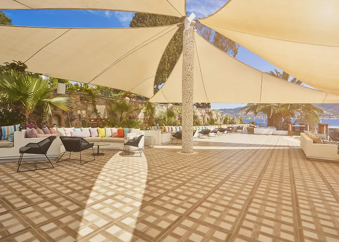 Avantgarde Refined Hotel 5*