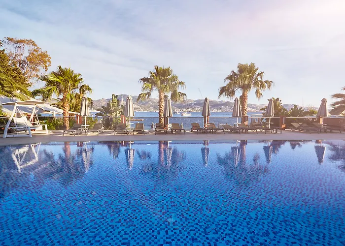 Avantgarde Refined Hotel 5*