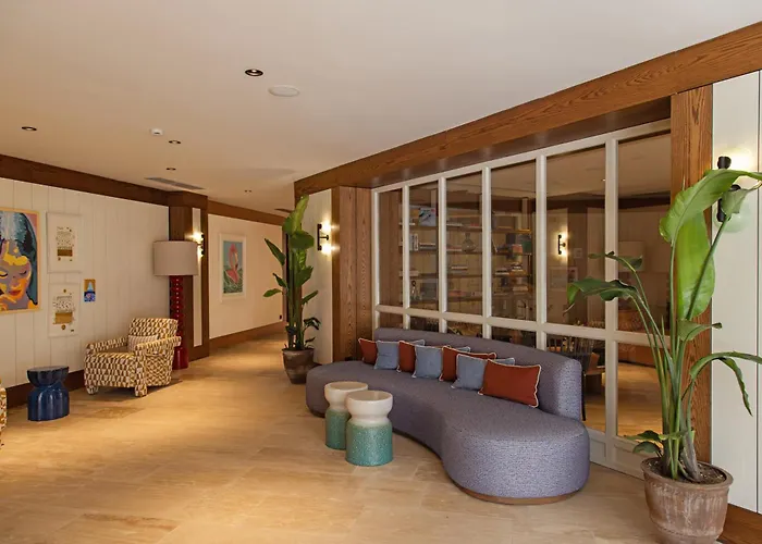 Hotel Avantgarde Refined