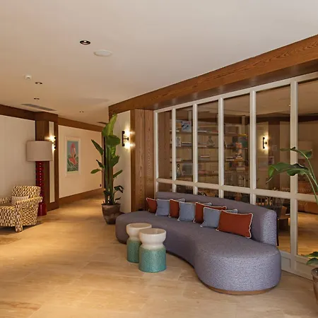 Otel Avantgarde